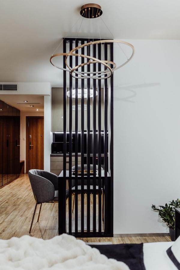 Arte Unia Art 118 - Faktura Vat Garaz Apartment